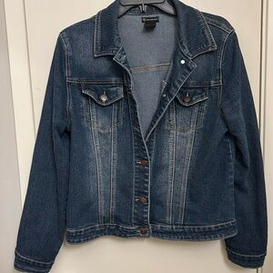 Denim jacket with stretch!